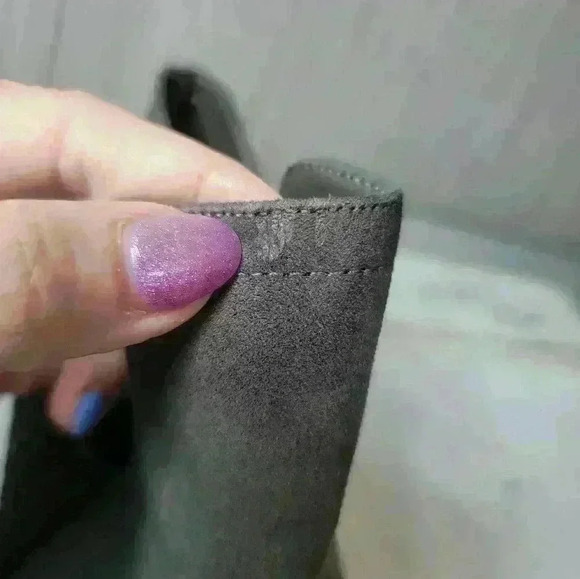 NWT Mia Gray suede ankle boots. Size 8.5 W - Picture 10 of 12